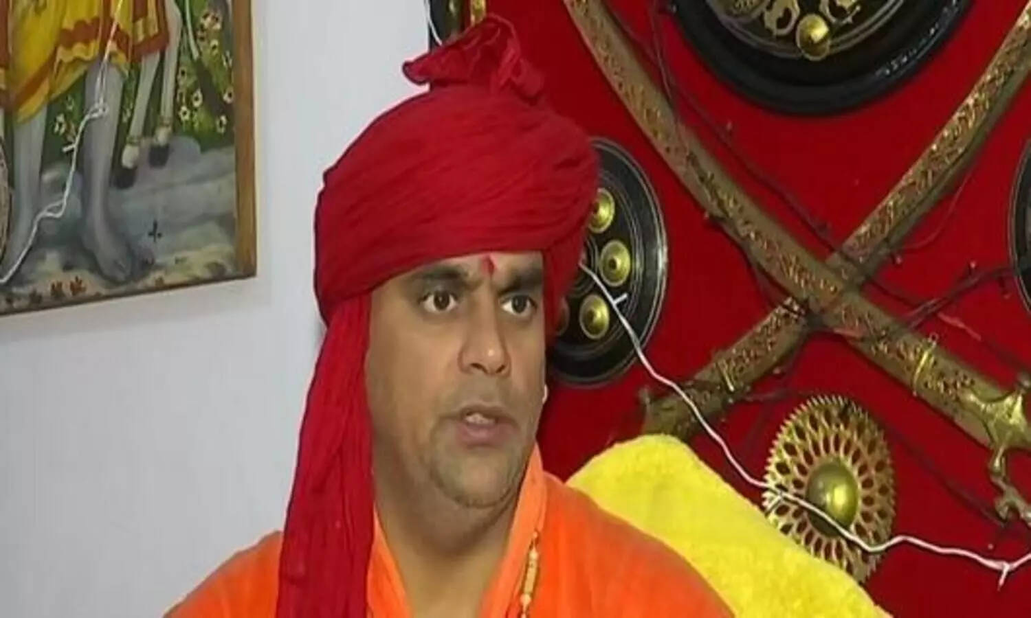 Swami Chakrapani compares Hamid Ansari to Owaisi; says both speak language of Pakistan