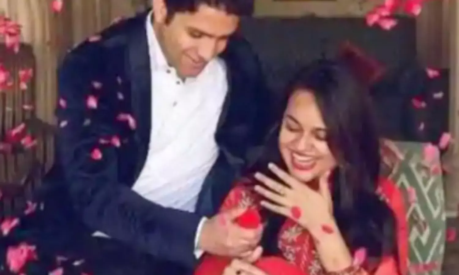 വേർപിരിയുന്നു; ​െഎ.എ.എസ്​  ഒന്നും രണ്ടും റാങ്കുകാർ