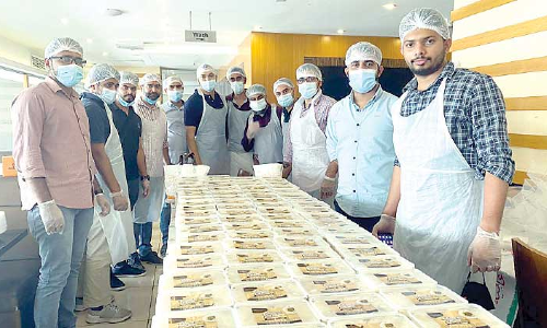 ബിരിയാണി ചലഞ്ച്: ഇരുകൈയും നീട്ടി സ്വീകരിച്ച് പ്രവാസലോകം