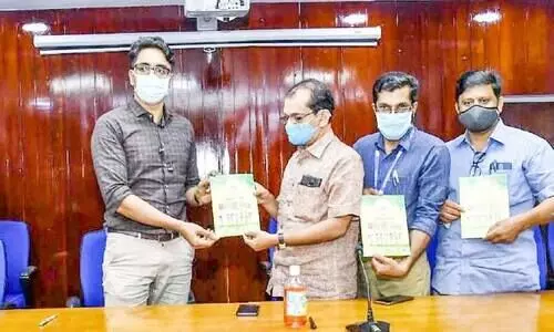 ചുവരെഴുത്തും തുണിബാനറും തിരിച്ചെത്തി; പ്ലാസ്​റ്റിക്കിന് വോട്ടില്ല