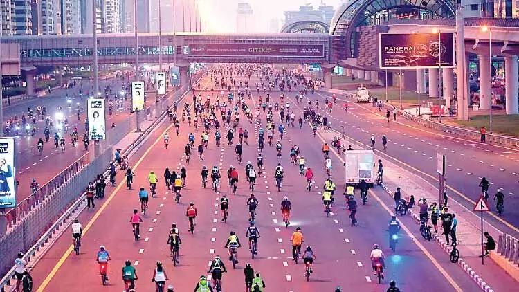 ഹംദാൻ നയിച്ചു; രാജവീഥിയിൽ സൈക്കിൾ തേരോട്ടം ഹംദാൻ നയിച്ചു; രാജവീഥിയിൽ സൈക്കിൾ തേരോട്ടം