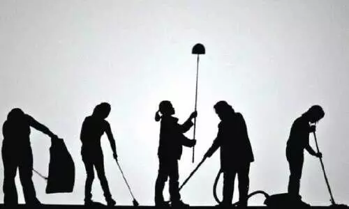 കോവിഡ് കാല ക്ഷാമം മുതലെടുത്ത് അനധികൃത റിക്രൂട്ടിങ് ഒാഫിസുകൾ കോവിഡ് കാല ക്ഷാമം മുതലെടുത്ത് അനധികൃത റിക്രൂട്ടിങ് ഒാഫിസുകൾ