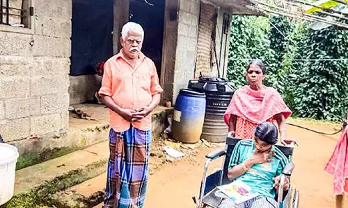 അർഹതയുണ്ടായിട്ടും വീട് കിട്ടാതെ ആദിവാസി കുടുംബം