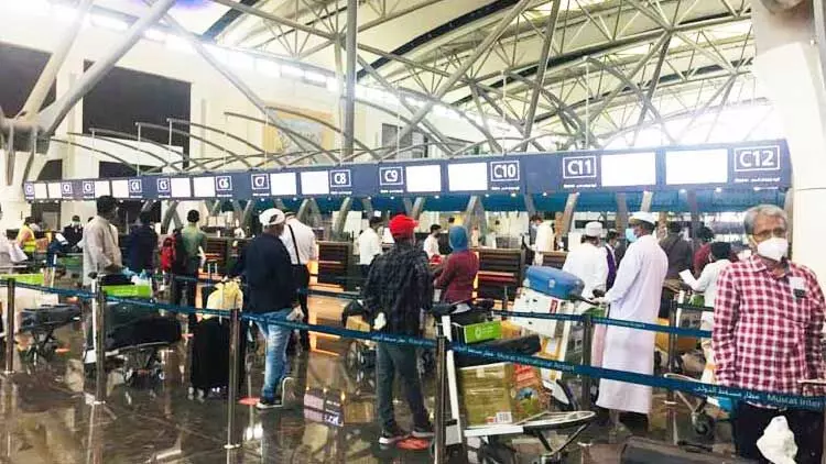 ഒ​മാ​നി​ൽ​നി​ന്നു​ള്ള മ​ട​ക്കം: 7689 വി​ദേ​ശ തൊ​ഴി​ലാ​ളി​ക​ൾ ര​ജി​സ്​​റ്റ​ർ ചെ​യ്​​തു