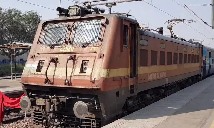 തിരുവനന്തപുരം - വെരാവൽ സ്പെഷൽ ട്രെയിൻ ഡിസംബർ ഏഴു മുതൽ തിരുവനന്തപുരം - വെരാവൽ സ്പെഷൽ ട്രെയിൻ ഡിസംബർ ഏഴു മുതൽ