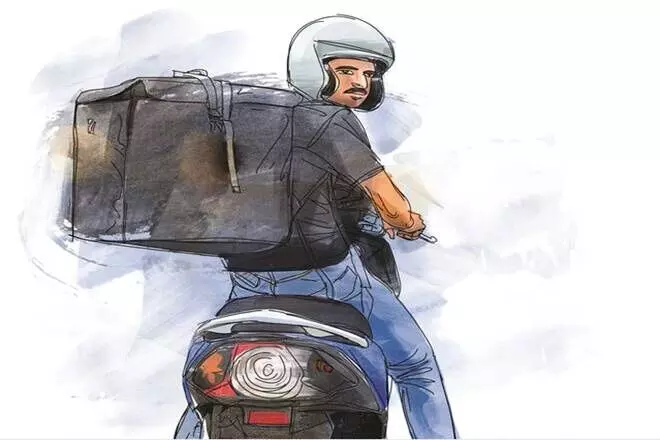 ഐഫോണുകളുമായി ഡെലിവറി ബോയ് മുങ്ങി; ആഡംബര കാറിൽ അടിച്ചുപൊളി, ഒടുവിൽ പിടിയിൽ ഐഫോണുകളുമായി ഡെലിവറി ബോയ് മുങ്ങി; ആഡംബര കാറിൽ അടിച്ചുപൊളി, ഒടുവിൽ പിടിയിൽ