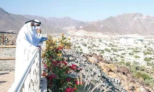 ഖോർഫക്കാനിലെ വികസന പദ്ധതികൾ കാണാൻ ശൈഖ് സുൽത്താനെത്തി