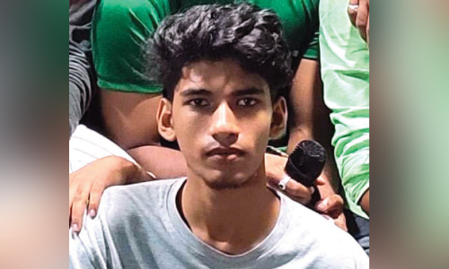 ന​ദി​യി​ൽ കു​ളി​ക്കാ​നി​റ​ങ്ങി​യ യു​വാ​വി​നെ കാ​ണാ​താ​യി