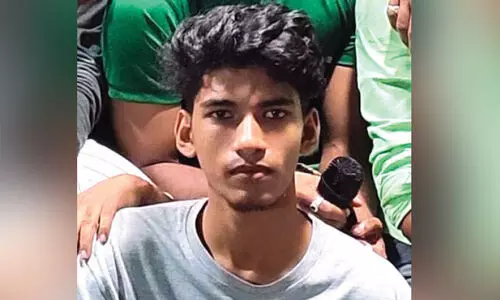 ന​ദി​യി​ൽ കു​ളി​ക്കാ​നി​റ​ങ്ങി​യ യു​വാ​വി​നെ കാ​ണാ​താ​യി