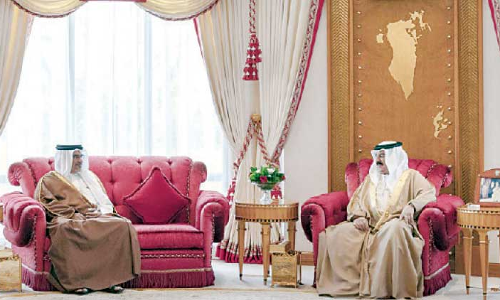 സ്വദേശികള്‍ക്കും വിദേശികള്‍ക്കും കോവിഡ്​ വാക്​സിന്‍ ലഭ്യമാകണം –ഹമദ്​ രാജാവ്​