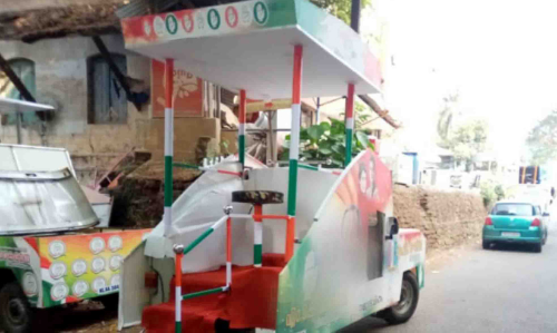 ഇതാ മജീദി​െൻറ പ്രചാരണ വാഹനങ്ങൾ കടന്നുവരുന്നു...