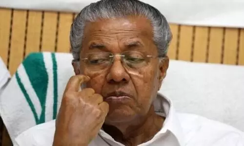 സൗജന്യ വാക്​സിൻ: മുഖ്യമന്ത്രിയുടെ പ്രഖ്യാപനത്തിനെതിരെ യു.ഡി.എഫും ബി.ജെ.പിയും തെരഞ്ഞെടുപ്പ്​ കമീഷന്​ പരാതി നൽകി