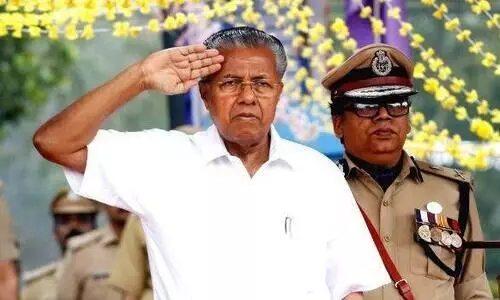 പൊലീസ്​ ആക്​ട്​ നിയമ ഭേതഗതിയിൽ  ഇനിയെന്ത്​​ ​? സ​ർ​ക്കാ​റി​ന്​ മു​ന്നി​ൽ ക​ട​മ്പ​ക​ളേ​റെ