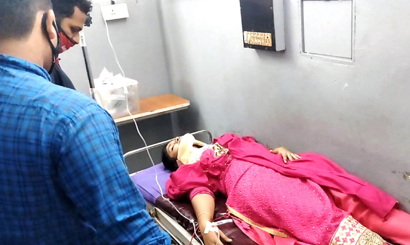 സ്ഥാനാർഥിയുടെ ഭാര്യക്കുനേരെ അജ്ഞാതെൻറ ആക്രമണം സ്ഥാനാർഥിയുടെ ഭാര്യക്കുനേരെ അജ്ഞാതെൻറ ആക്രമണം