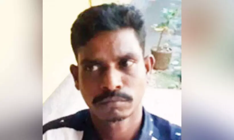 അ​യ​ല്‍വാ​സി​യെ വെ​ട്ടി​പ്പ​രി​ക്കേ​ല്‍പി​ച്ച പ്ര​തി പി​ടി​യി​ൽ