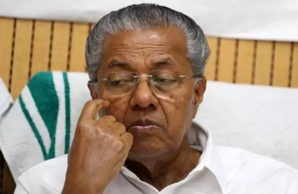 സൗജന്യ വാക്സിൻ: മുഖ്യമന്ത്രിയുടെ പ്രഖ്യാപനത്തിനെതിരെ യു.ഡി.എഫും ബി.ജെ.പിയും തെരഞ്ഞെടുപ്പ് കമീഷന് പരാതി നൽകി സൗജന്യ വാക്സിൻ: മുഖ്യമന്ത്രിയുടെ പ്രഖ്യാപനത്തിനെതിരെ യു.ഡി.എഫും ബി.ജെ.പിയും തെരഞ്ഞെടുപ്പ് കമീഷന് പരാതി നൽകി