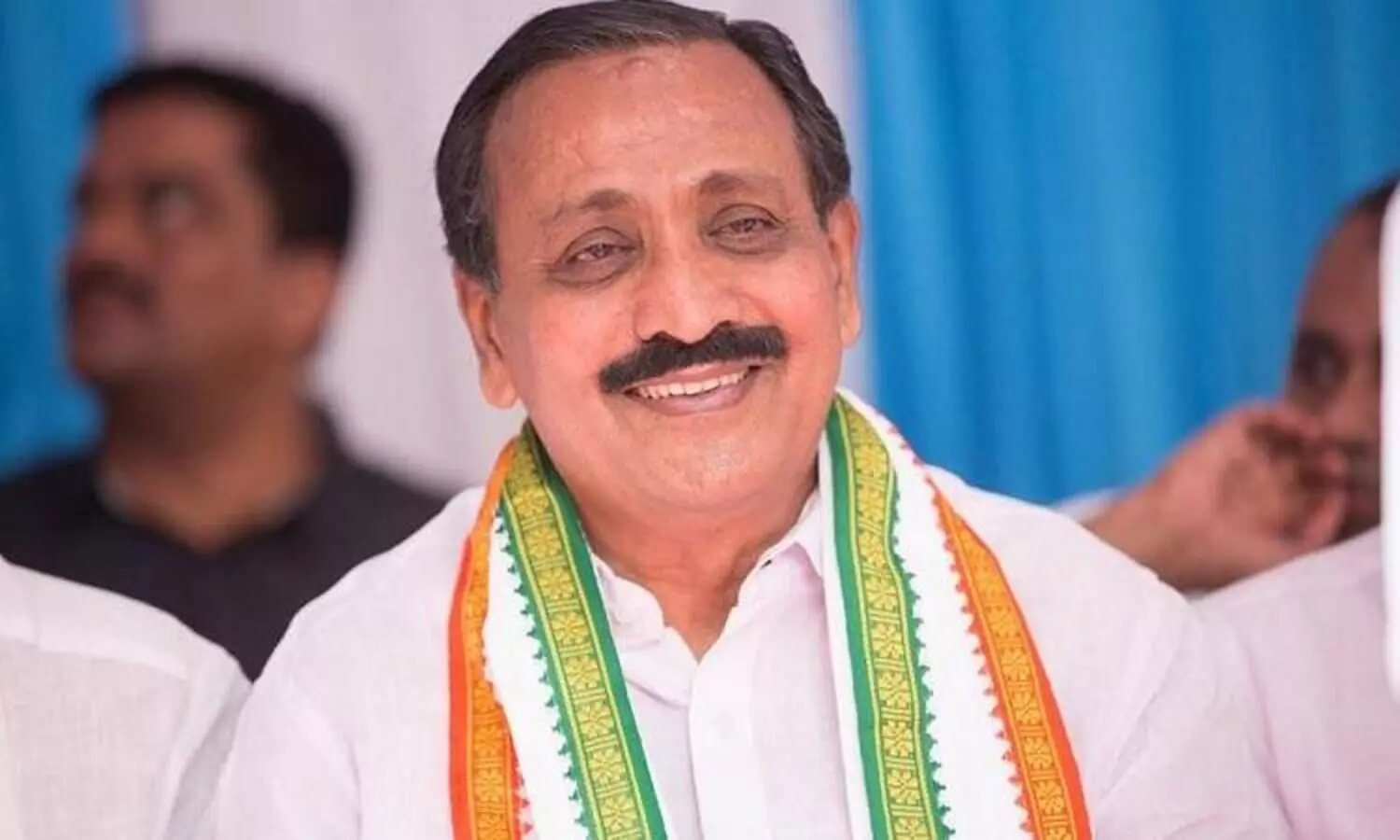 വേട്ടക്കാര്‍ക്കൊപ്പം വേട്ടയാടുകയും ഇരക്കൊപ്പം മുതലക്കണ്ണീര്‍ ഒഴുക്കുകയുമാണ് സി.പി.എമ്മെന്ന് എം.കെ. രാഘവന്‍