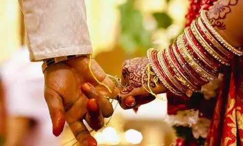 ഹിന്ദു യുവതിയെ വിവാഹം കഴിക്കാൻ മുസ്​ലിം യുവാവ്​ മതംമാറി, ദമ്പതികൾ പൊലീസ്​ സംരക്ഷണത്തിൽ