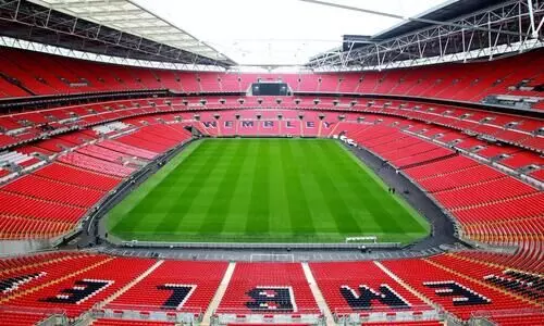 ഇം​ഗ്ലീ​ഷ്​ ഫു​ട്​​ബാ​ൾ സ്​​റ്റേ​ഡി​യ​ങ്ങ​ൾ തു​റ​ക്കു​ന്നു; എ​ഫ്.​എ ക​പ്പ്​ സെ​മി ഫൈ​ന​ലി​ൽ കാ​ണി​ക​ളും