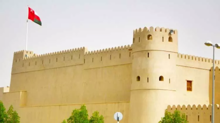 ഇ​ബ്രി പ്ര​കൃ​തി വി​ഭ​വ​ങ്ങ​ളാ​ലും സാം​സ്​​കാ​രി​ക പൈ​തൃ​ക​ത്താ​ലും സ​മ്പ​ന്ന​മാ​യ ന​ഗ​രം