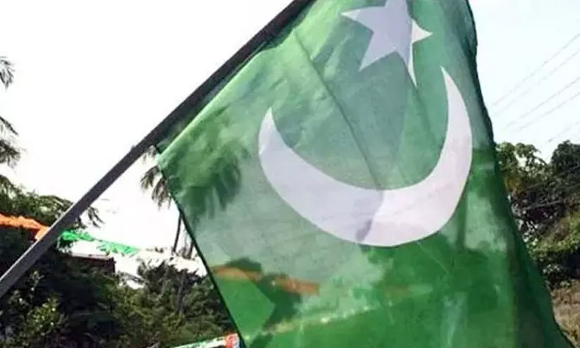 വിമതയെ പിന്തുണച്ചു; ഗ്രാമപഞ്ചായത്ത് അംഗത്തെ ലീഗ് പുറത്താക്കി വിമതയെ പിന്തുണച്ചു; ഗ്രാമപഞ്ചായത്ത് അംഗത്തെ ലീഗ് പുറത്താക്കി