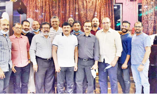 യാ​ത്ര​യ​യ​പ്പ് ന​ൽ​കി