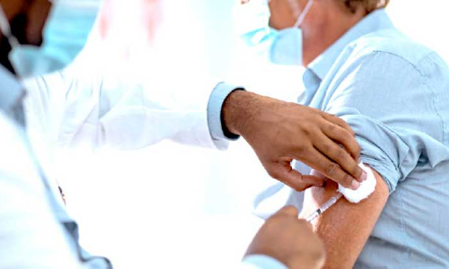 പകർച്ചപ്പനി കുത്തിവെപ്പെടുക്കൂ, സുരക്ഷ നിങ്ങൾക്കും മറ്റുള്ളവർക്കും