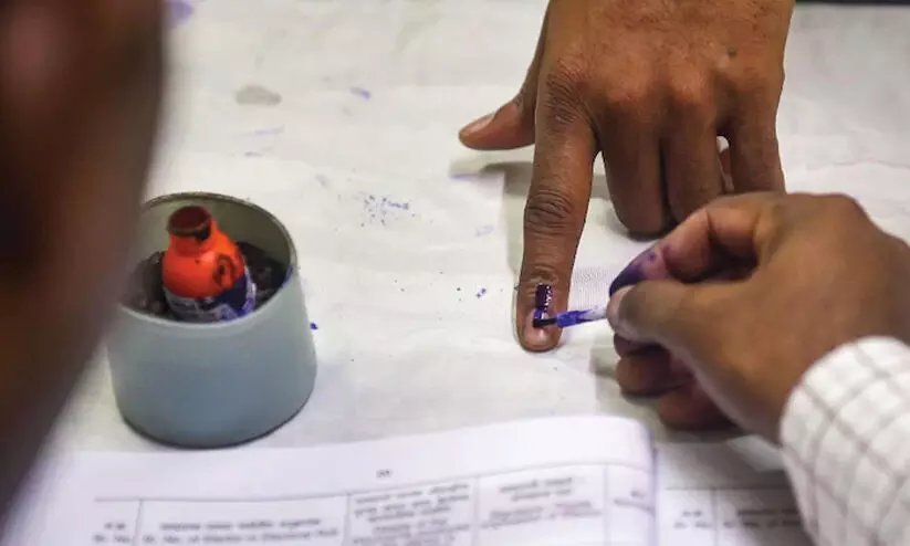 സാനിറ്റൈസറിൽ മഷി മായുമോ​?