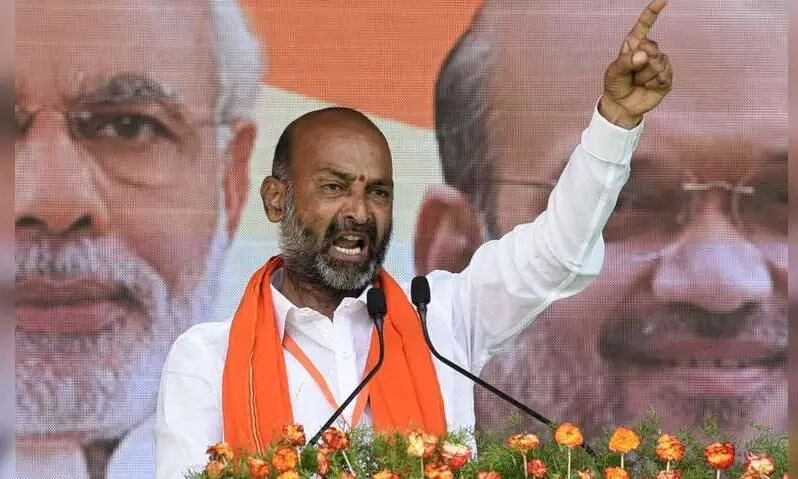 ഹൈദരാബാദിലെ പാകിസ്താനികളെയും റോഹിങ്ക്യകളേയും പുറത്താക്കാൻ സർജിക്കൽ സ്ട്രൈക്ക് നടപ്പാക്കും ഹൈദരാബാദിലെ പാകിസ്താനികളെയും റോഹിങ്ക്യകളേയും പുറത്താക്കാൻ സർജിക്കൽ സ്ട്രൈക്ക് നടപ്പാക്കും