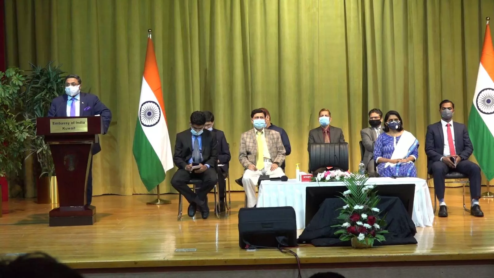 ഭാഗിക പൊതുമാപ്പ്: എംബസിയിൽ വ്യാഴാഴ്ച മുതൽ പ്രത്യേക കൗണ്ടർ ഭാഗിക പൊതുമാപ്പ്: എംബസിയിൽ വ്യാഴാഴ്ച മുതൽ പ്രത്യേക കൗണ്ടർ