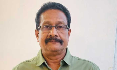 ഒരു സ്ഥാപനത്തിൽ 35 വർഷം; വിജയകുമാർ മടങ്ങുന്നു