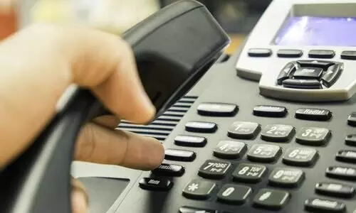 ലാ​​ൻ​​ഡ് ​ഫോ​​ണി​​ൽ​​ നി​​ന്ന് മൊബൈലിലേക്ക് വിളിക്കുമ്പോൾ പൂജ്യം ചേർക്കണം