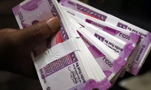 വായ്പയുടെ പേരിൽ ലക്ഷങ്ങൾ തട്ടി തമിഴ് സംഘം മുങ്ങി