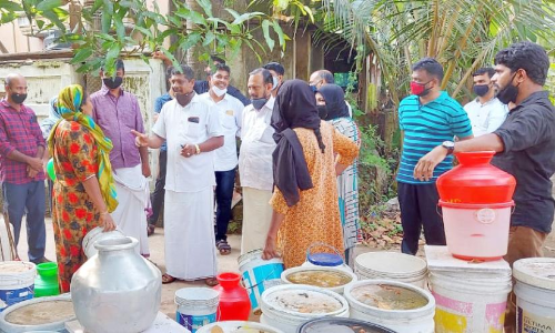 മരിച്ചവരുടെ രക്ഷകൻ പ്രചാരണത്തിരക്കിലും കർമനിരതൻ