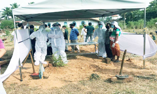 യുവതിയുടെ മരണത്തിൽ ദുരൂഹത; ഖബറിടം തുറന്ന്​ പരിശോധിച്ചു