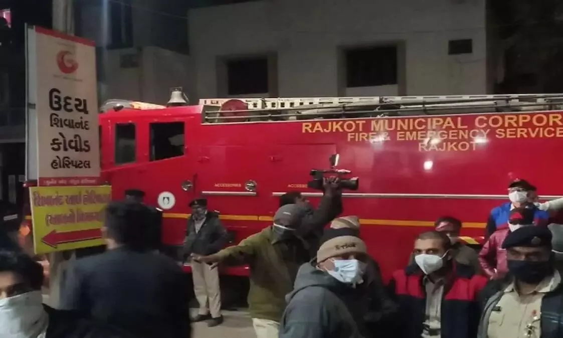 ആശുപത്രിയിൽ കോവിഡ് രോഗികൾ പൊളളലേറ്റ് മരിച്ച സംഭവത്തിൽ സുപ്രീംകോടതി കേസെടുത്തു