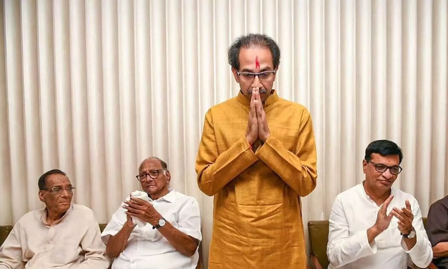 ശി​വ​സേ​ന+എ​ൻ.​സി.​പി+കോ​ൺ​ഗ്ര​സ്​ -ഭരണത്തിൽ കൊല്ലം തികച്ച്​ ഉദ്ധവ്​ സർക്കാർ