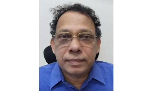 മൂ​ന്ന് പ​തി​റ്റാ​ണ്ട്​...പി.​പി. ദാ​മോ​ദ​ര​ൻ മ​ട​ങ്ങു​ന്നു