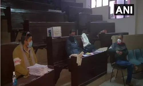 ജമ്മുകശ്​മീരിൽ ഡി.ഡി.സി തെരഞ്ഞെടുപ്പിൻെറ വോ​ട്ടെടുപ്പ്​ തുടങ്ങി