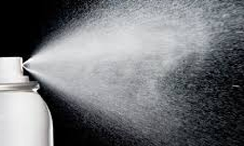 വീട്ടിൽ ഉറങ്ങിക്കിടന്നവർക്കു നേരെ സ്​പ്രേ പ്രയോഗം