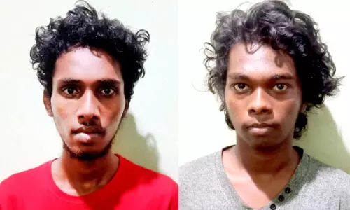 ക​ഞ്ചാ​വ് വി​ല്‍ക്കാ​ന്‍ ശ്ര​മി​ച്ച ര​ണ്ടു​പേ​ര്‍ പി​ടി​യി​ല്‍