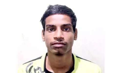 വാ​ഹ​ന പ​രി​ശോ​ധ​ന​ക്കി​ടെ മോ​ഷ്​​ടാ​വ് പി​ടി​യി​ല്‍