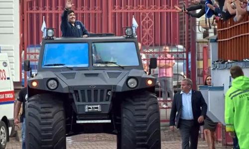 ആഢംബര കാറുകൾ മുതൽ ടാങ്ക്​ വരെ ; ഡീഗോയുടെ വാഹനലോകം