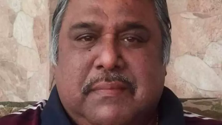 സംവിധായകനും നടൻ ബാലയുടെ പിതാവുമായ ഡോ. ജയകുമാർ അന്തരിച്ചു സംവിധായകനും നടൻ ബാലയുടെ പിതാവുമായ ഡോ. ജയകുമാർ അന്തരിച്ചു