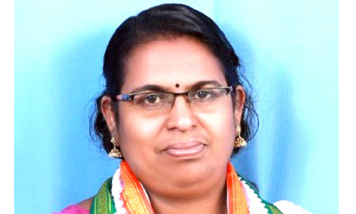 അപരിചിതന്​ വൃക്ക നൽകിയ രശ്മി റോയി സ്ഥാനാർഥി