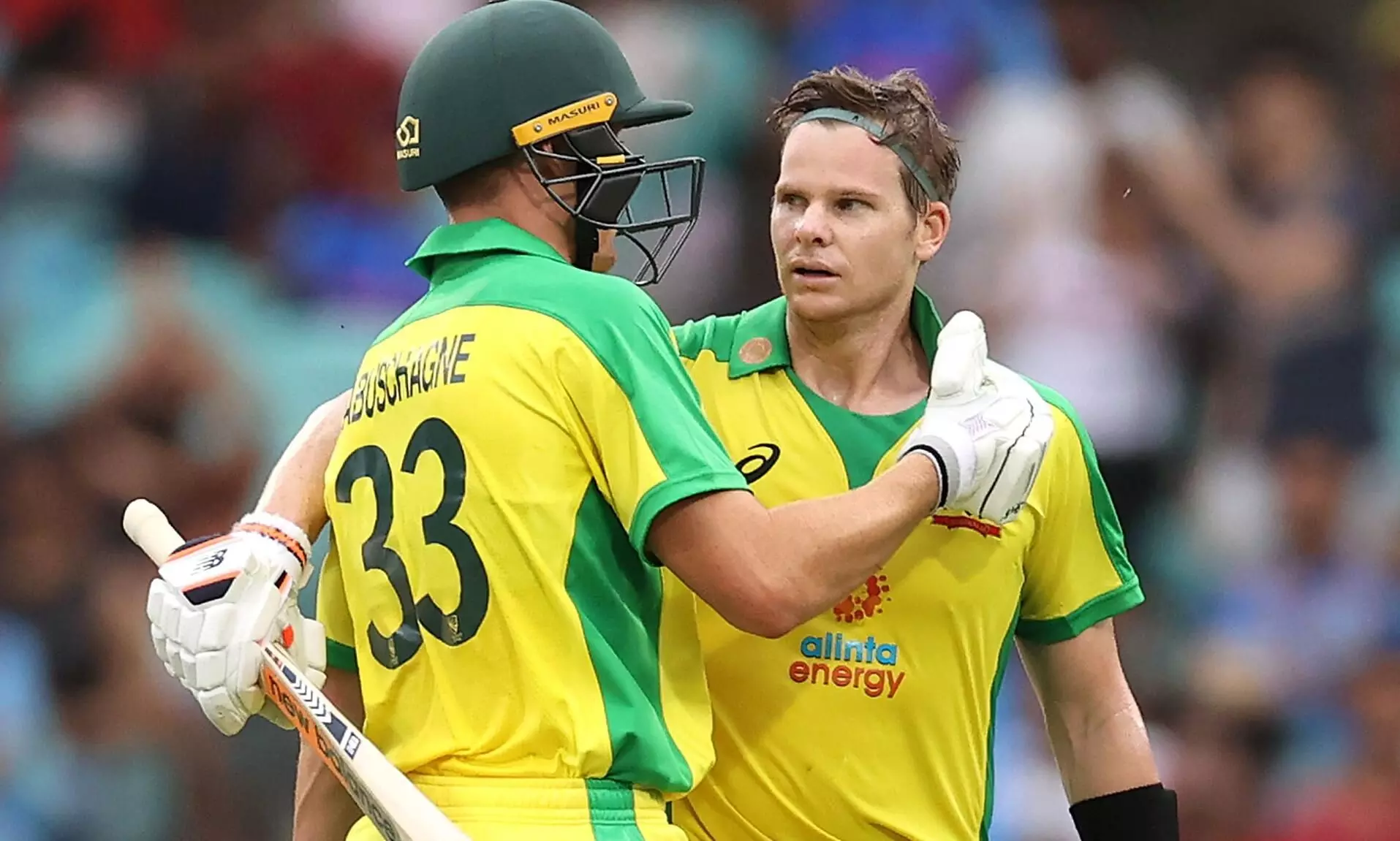 ബാറ്റെടുത്തവരെല്ലാം വെളിച്ചപ്പാടായി; ഇന്ത്യയെ അടിച്ചോടിച്ച് പരമ്പര സ്വന്തമാക്കി ആസ്ട്രേലിയ ബാറ്റെടുത്തവരെല്ലാം വെളിച്ചപ്പാടായി; ഇന്ത്യയെ അടിച്ചോടിച്ച് പരമ്പര സ്വന്തമാക്കി ആസ്ട്രേലിയ