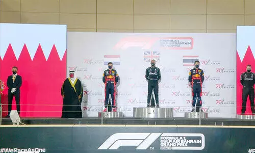 ബഹ്​റൈനിലും ഹാമിൽട്ടൺ