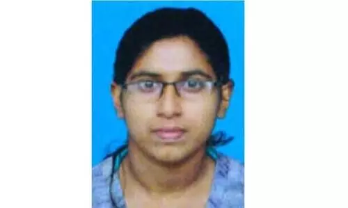 മ​ഞ്ചേ​രി മെ​ഡി. കോ​ള​ജി​ൽ മെ​ഡി​സി​ൻപ്ര​വേ​ശ​നം; അ​ശ്വ​തി​ക്കി​ത്​ സ്വ​പ്​​നസാ​ഫ​ല്യം