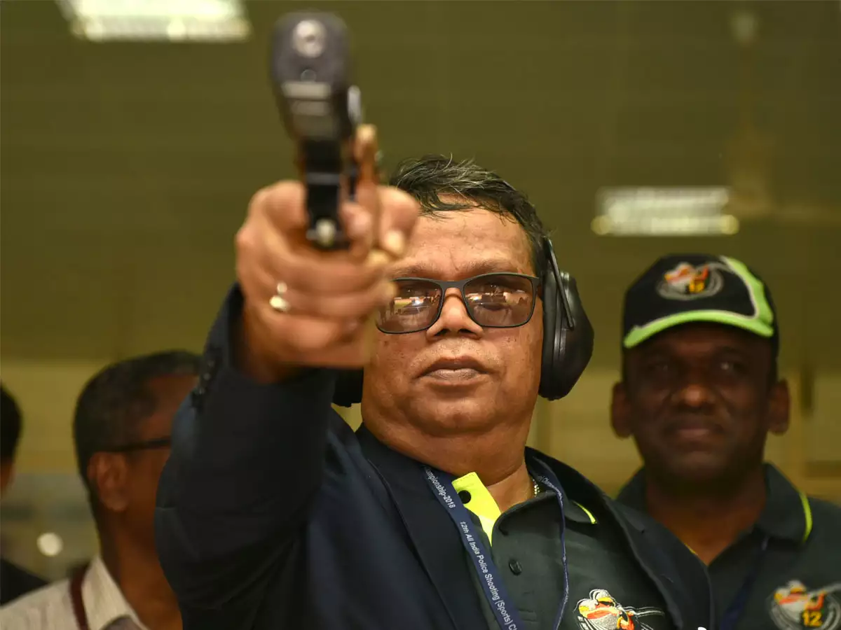 നിയമസഭ തെരഞ്ഞെടുപ്പിന്​ മുമ്പ്​ ഡി.ജി.പിയും ചീഫ് സെക്രട്ടറിയും മാറും