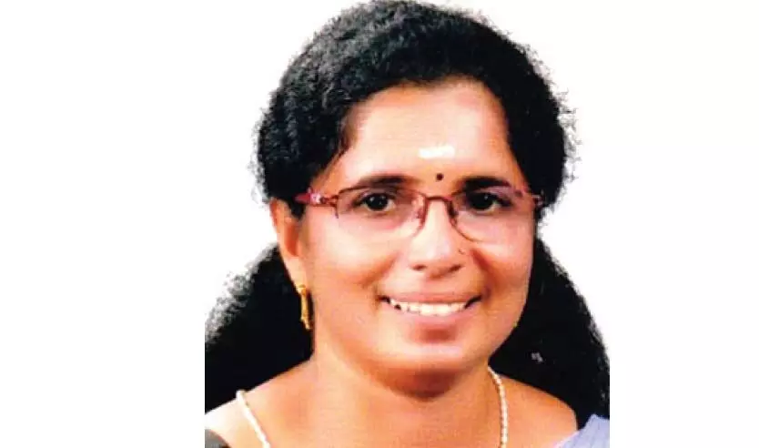 അപരകളാല് പൊറുതിമുട്ടി ശ്രീദേവി ബാലകൃഷ്ണന് അപരകളാല് പൊറുതിമുട്ടി ശ്രീദേവി ബാലകൃഷ്ണന്